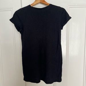 A Pea in the Pod maternity tee - size M